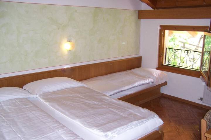Room 9 of 53