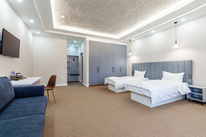 Room 17 of 41