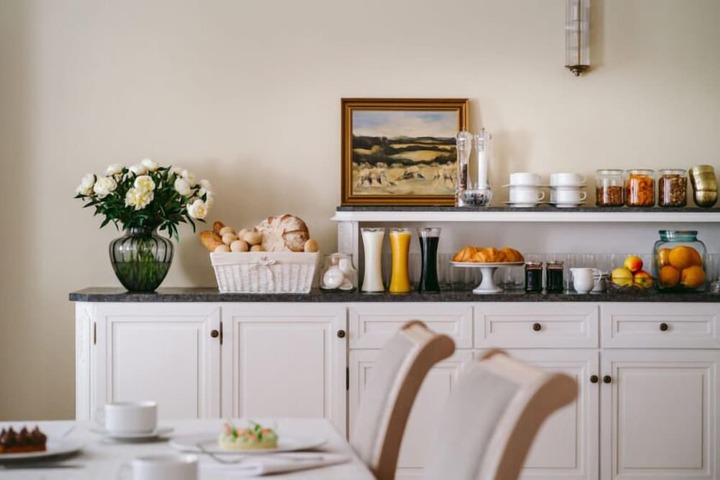 Breakfast/Coffee Service 25 of 46