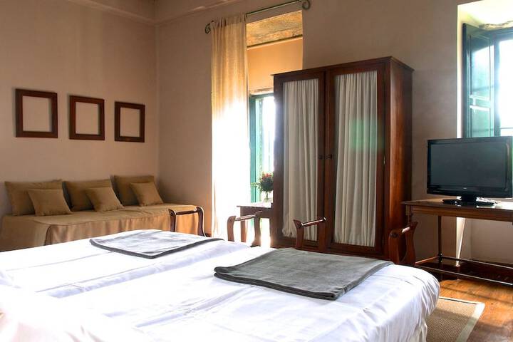 Room 7 of 31