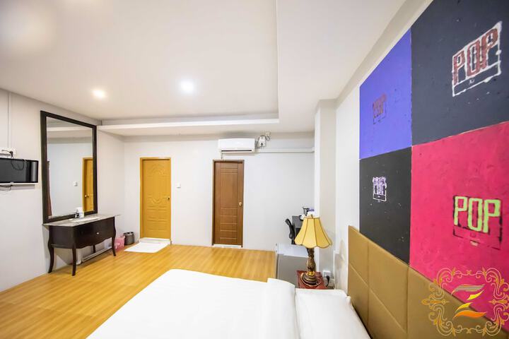 Room 16 of 47
