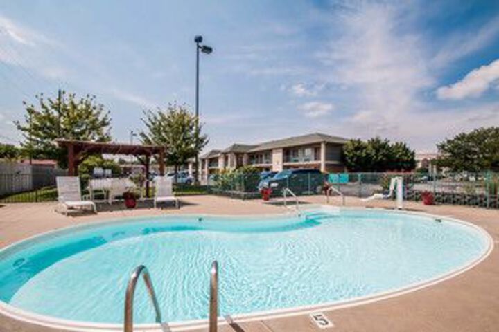 Pool 64 of 68