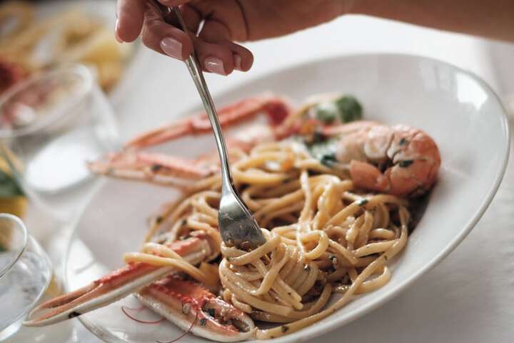 Dining 67 of 100