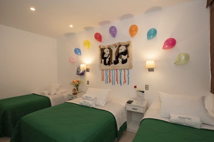 Room 34 of 93