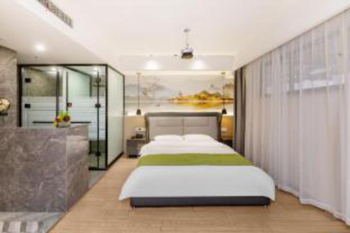 Room 21 of 23