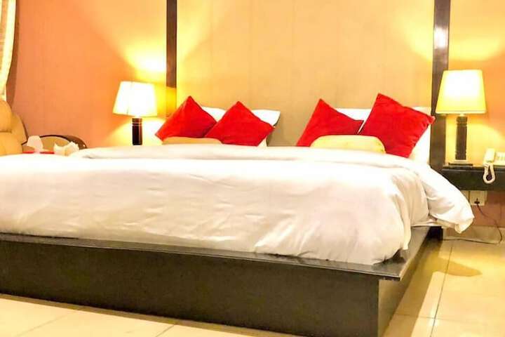 Hotel Grand Inn Lahore