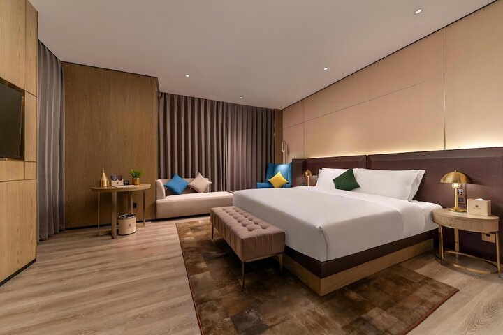 Room 16 of 41