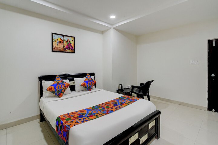 Room 14 of 32