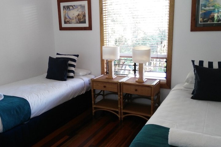 Room 15 of 207