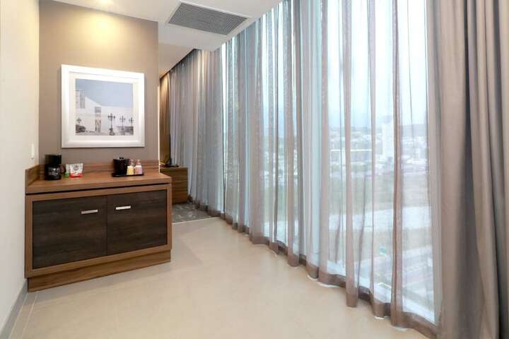 Room 28 of 60