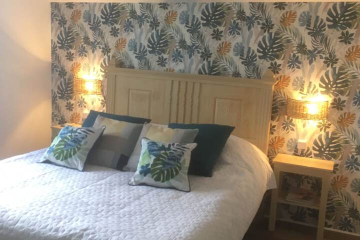 Room 8 of 40