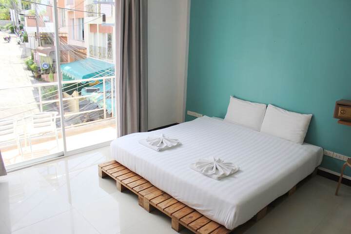 Room 32 of 112