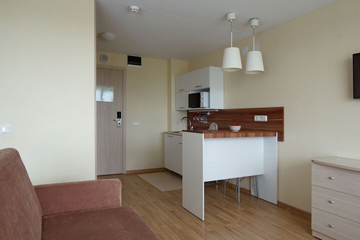 Room 8 of 71