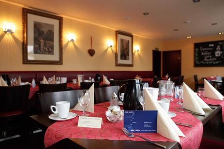 Dining Photos