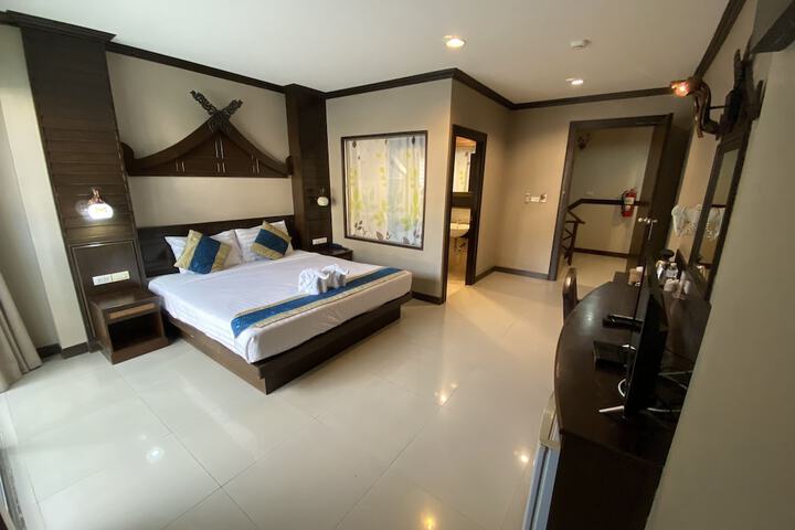 Room 13 of 53