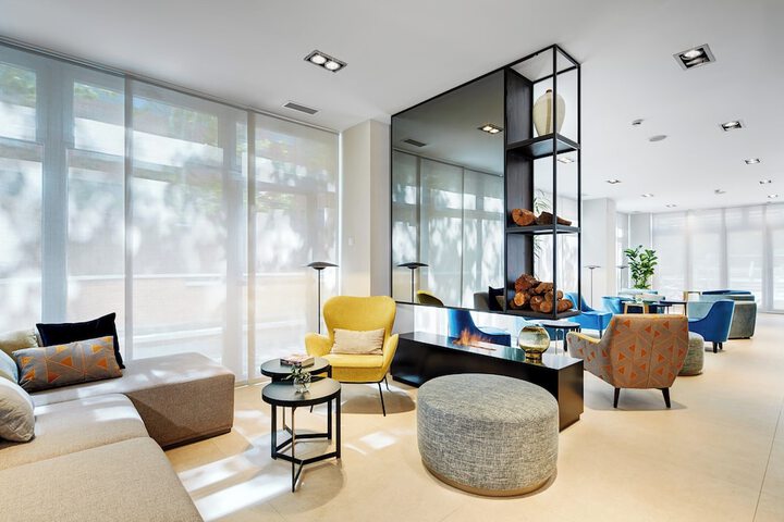 Guest Lobby