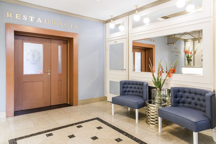 Guest Lobby