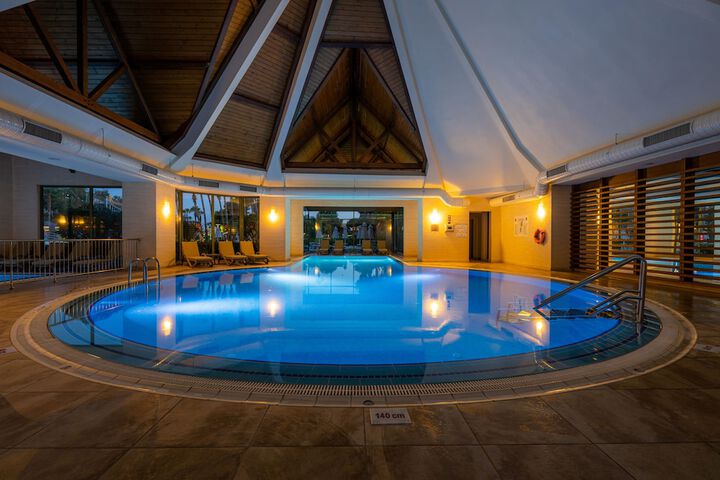 Pool 81 of 242