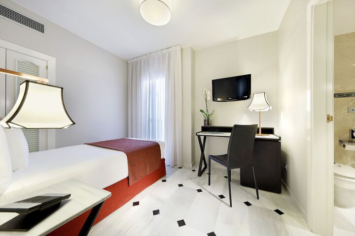 Room 11 of 70