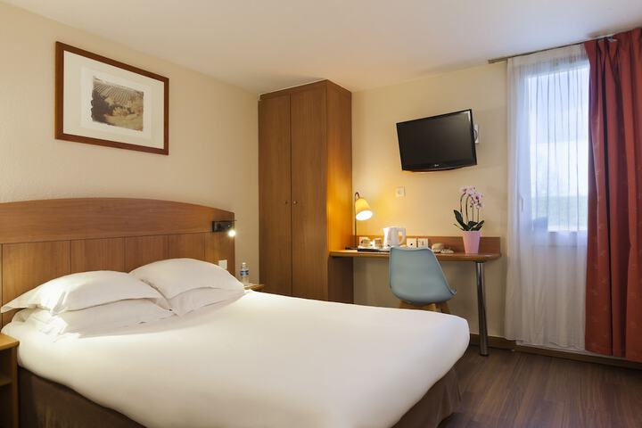 Room 12 of 43