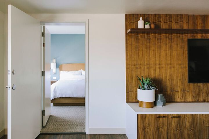 Room 3 of 19