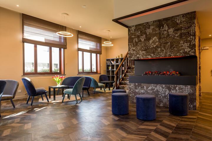 Lobby Entry