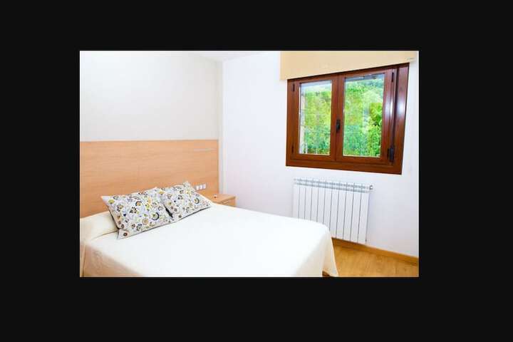 Room 4 of 13