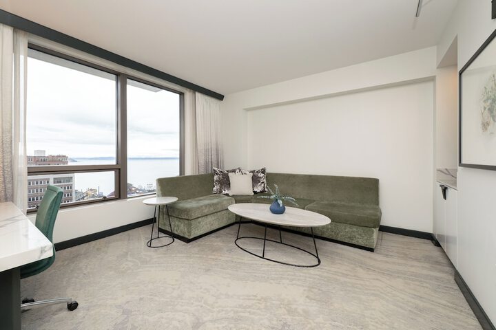 Room 54 of 170