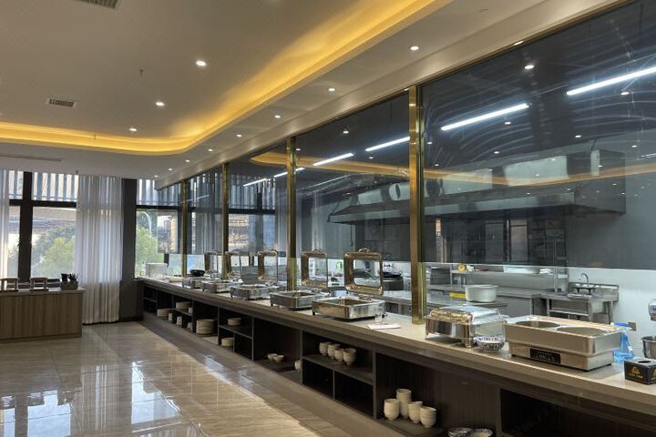 Gujing Junlai Hotel (Taihe Sports Center Branch)