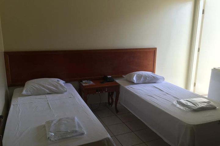 Room 3 of 9
