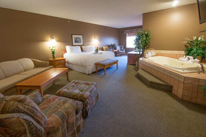 Room 5 of 33