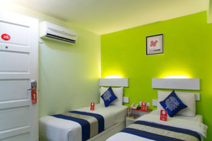 Room 3 of 12