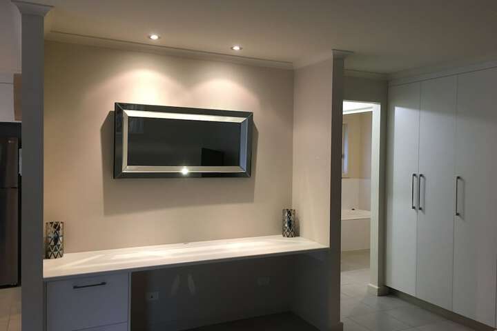Room 3 of 16