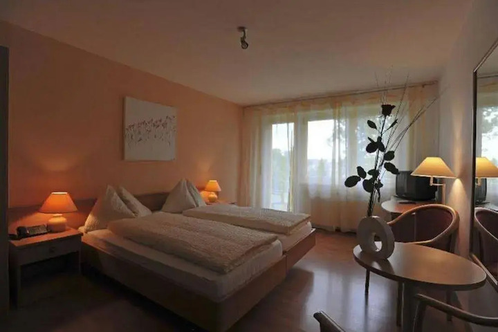 General 2 of 17