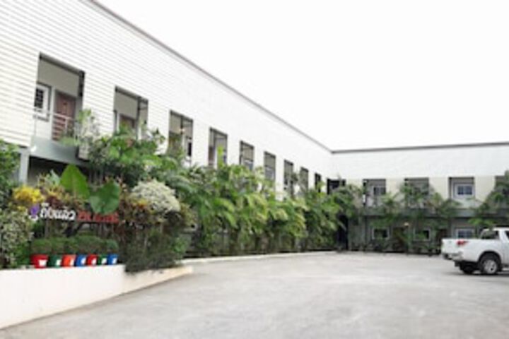 P.N. HOTEL