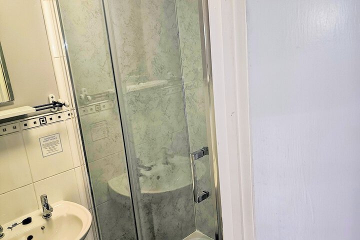 Clean Restrooms