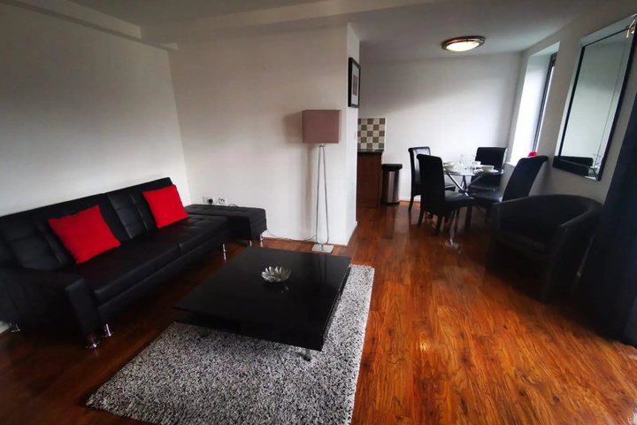Room 2 of 18