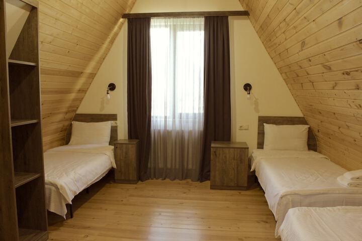 Room 5 of 21