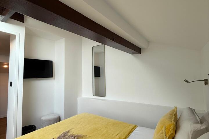 Room 13 of 67