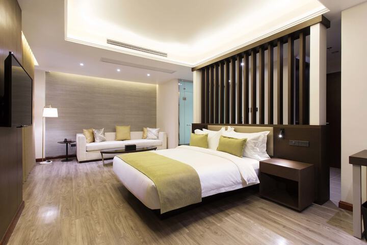 Room 4 of 45