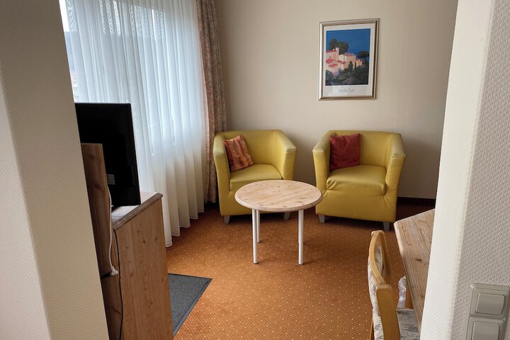 Room 17 of 81