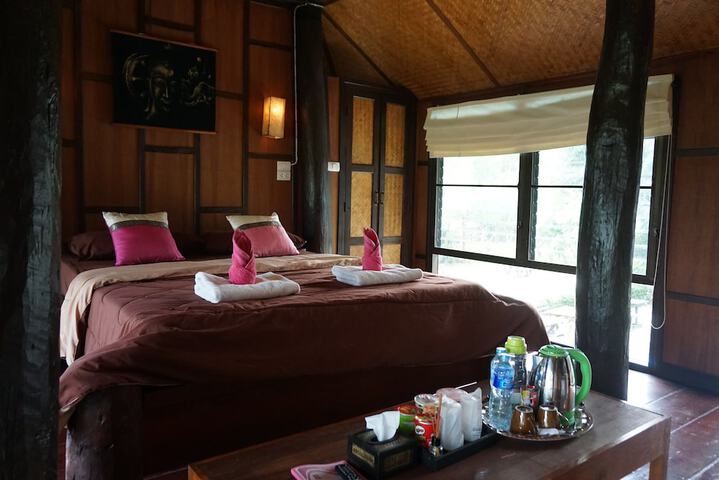 Room 14 of 26