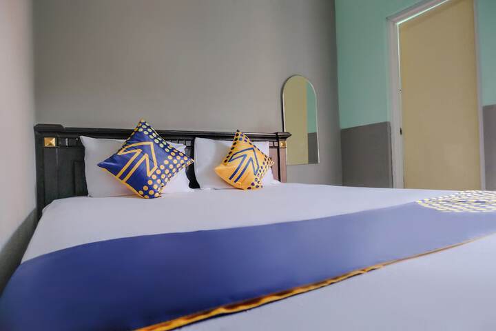 Room 11 of 26