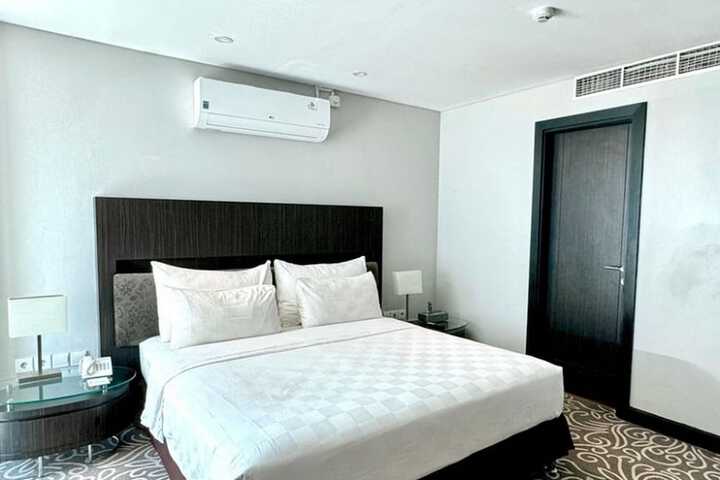 Room 19 of 95
