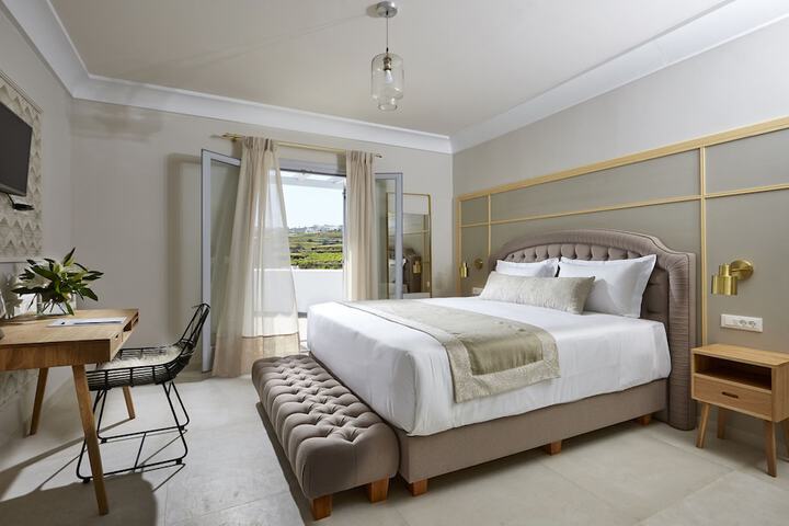 Room 44 of 219