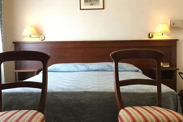 Room 10 of 45