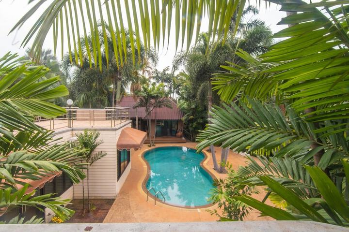 PALM SUITES KHAO YAI