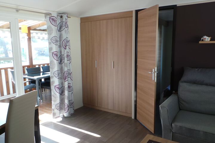 Room 6 of 41