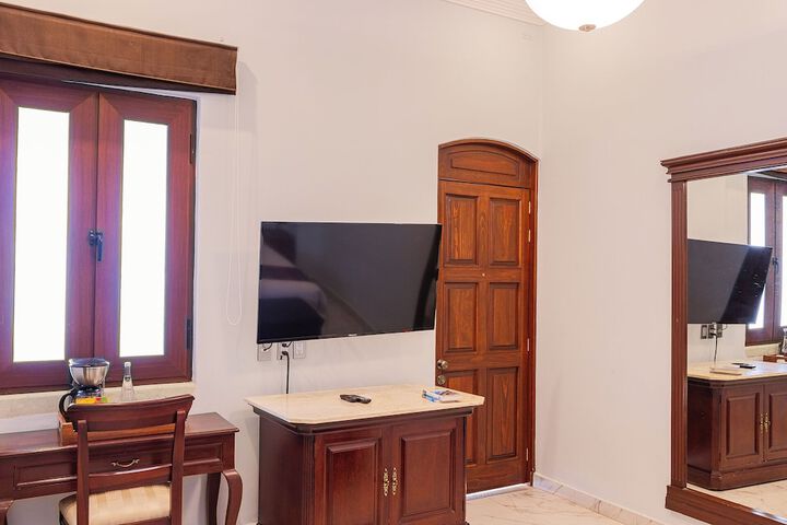 Room 22 of 80