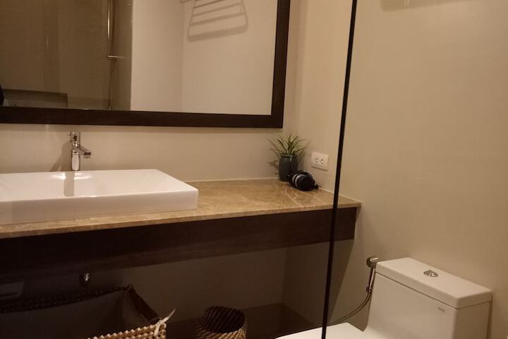 Room 12 of 34